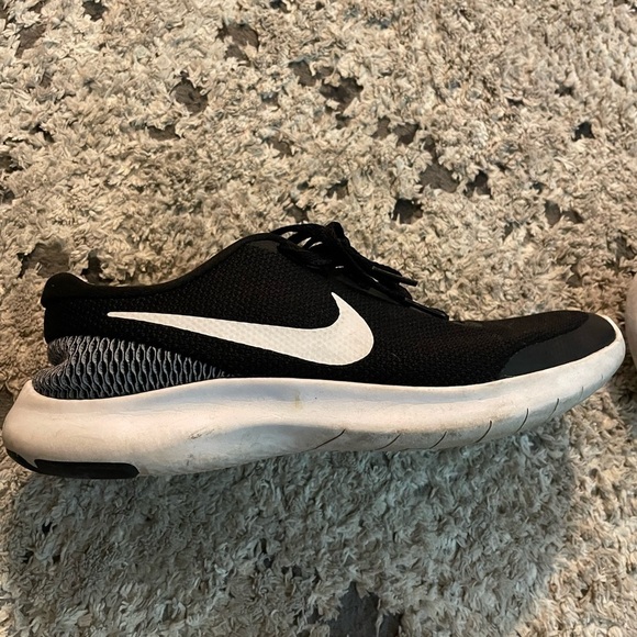 Nike Women’s Flex Experience RN 7 - Picture 3 of 7